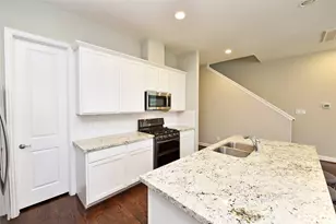 5502 Camaguey St, Houston, TX 77023 - Photo 13