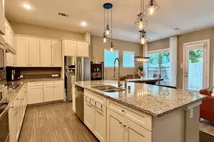 8809 Ashbloom Ln, Houston, TX 77080 - Photo 9