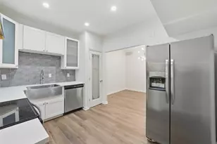 2100 Tanglewilde St, Houston, TX 77063 - Photo 7
