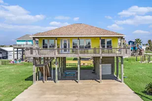 1781 S Croaker Ln W, Crystal Beach, TX 77650 - Photo 1