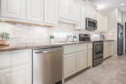 1781 S Croaker Lane W, Crystal Beach, TX 77650 - Photo 11