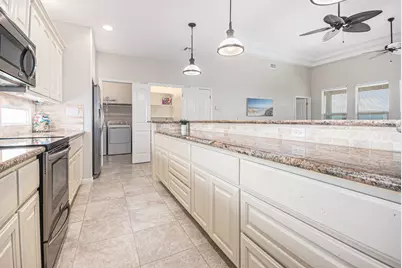 1781 S Croaker Lane W, Crystal Beach, TX 77650 - Photo 9