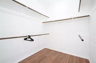 2006 Chesapeake St, Baytown, TX 77520 - Photo 9