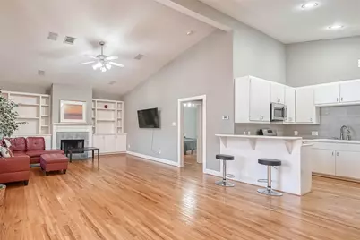 9701 Marlive Lane, Houston, TX 77025 - Photo 7