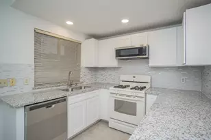 2810 Grants Lake Blvd, Sugar Land, TX 77479 - Photo 19