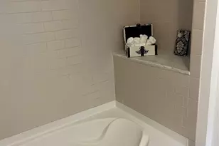 5925 Almeda Rd, Houston, TX 77004 - Photo 15