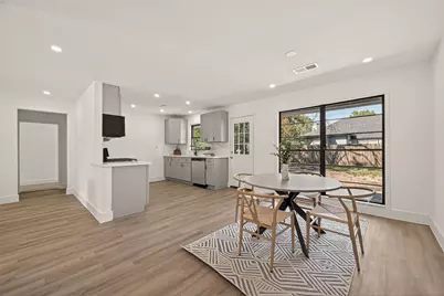 608 Lloyd Lane, Baytown, TX 77521 - Photo 7