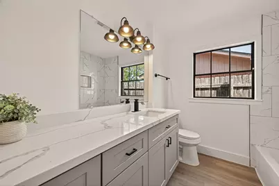 608 Lloyd Lane, Baytown, TX 77521 - Photo 25