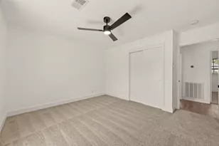 608 Lloyd Ln, Baytown, TX 77521 - Photo 19