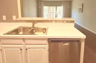 2475 Underwood St, Houston, TX 77030 - Photo 7