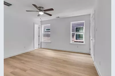7428 Laura Koppe Rd #B, Houston, TX 77028 - Photo 5