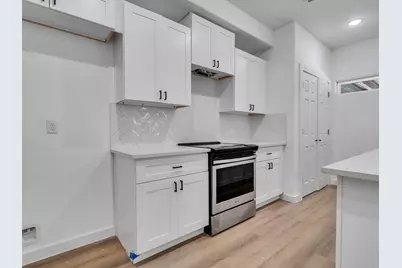 7428 Laura Koppe Rd #B, Houston, TX 77028 - Photo 11