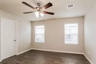 9962 Chimney Swift Ln, Conroe, TX 77385 - Photo 9