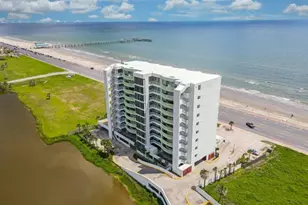 9420 Seawall Blvd, Galveston, TX 77554 - Photo 3