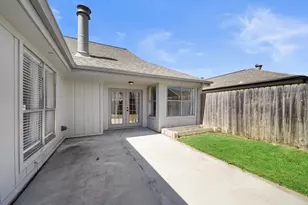 2239 Highland Hills Dr, Sugar Land, TX 77478 - Photo 27