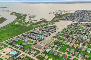 16710 Tahiti Way, Jamaica Beach, TX 77554 - Photo 45