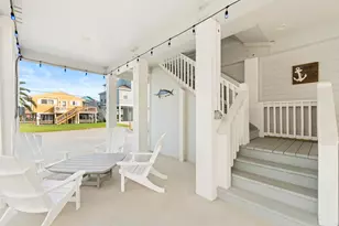 16710 Tahiti Way, Jamaica Beach, TX 77554 - Photo 15