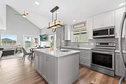 16710 Tahiti Way, Jamaica Beach, TX 77554 - Photo 19