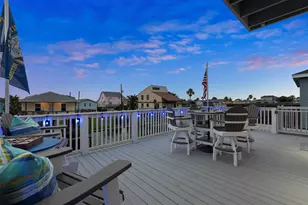 16710 Tahiti Way, Jamaica Beach, TX 77554 - Photo 5