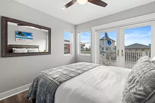 16710 Tahiti Way, Jamaica Beach, TX 77554 - Photo 25