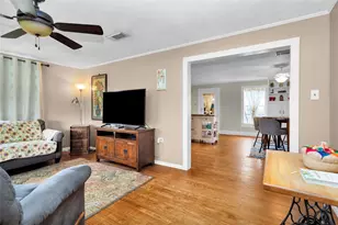 702 W Caroline St, Montgomery, TX 77356 - Photo 5