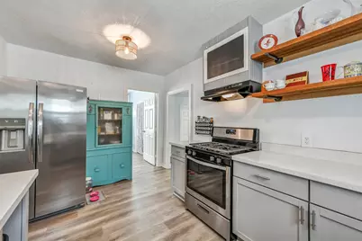 4117 Avenue M 1/2, Galveston, TX 77550 - Photo 15