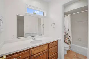 212 Teakwood St, Lake Jackson, TX 77566 - Photo 37