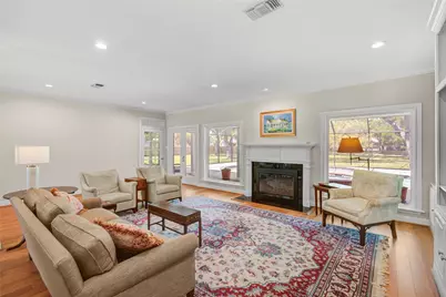 212 Teakwood Street, Lake Jackson, TX 77566 - Photo 15