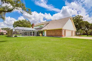 212 Teakwood St, Lake Jackson, TX 77566 - Photo 43