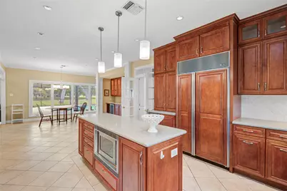 212 Teakwood Street, Lake Jackson, TX 77566 - Photo 27