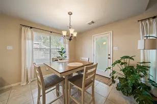135 S Delta Mill Cir, The Woodlands, TX 77385 - Photo 9