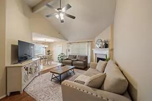 135 S Delta Mill Cir, The Woodlands, TX 77385 - Photo 7