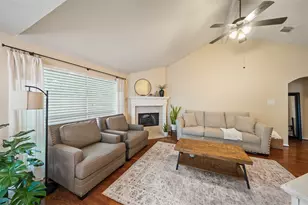 135 S Delta Mill Cir, The Woodlands, TX 77385 - Photo 5