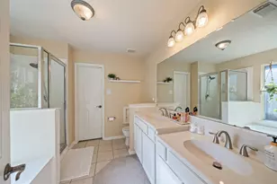 135 S Delta Mill Cir, The Woodlands, TX 77385 - Photo 15