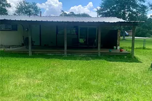 9848 Pine Point Dr, Montgomery, TX 77316 - Photo 11