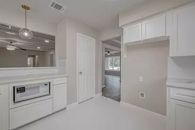 5622 Valkeith Drive, Houston, TX 77096 - Photo 13