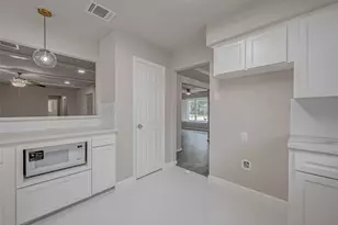 5622 Valkeith Dr, Houston, TX 77096 - Photo 13