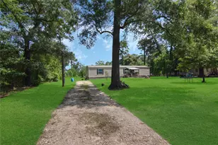 18093 Pickering Rd, Conroe, TX 77302 - Photo 17