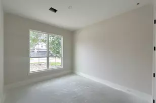 8033 Ridgeview Dr, Houston, TX 77055 - Photo 11