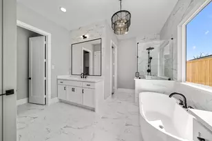 8033 Ridgeview Dr, Houston, TX 77055 - Photo 17