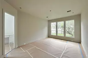 8033 Ridgeview Dr, Houston, TX 77055 - Photo 9