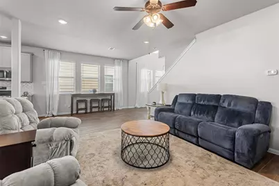 5609 Evanston Lane, Pasadena, TX 77505 - Photo 11