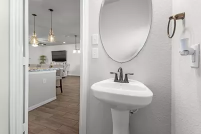 5609 Evanston Lane, Pasadena, TX 77505 - Photo 13