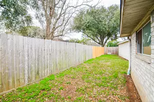 9323 Claridge Dr, Houston, TX 77031 - Photo 27
