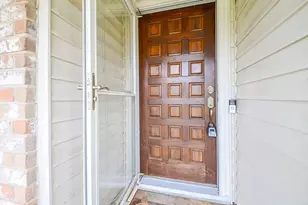 9323 Claridge Dr, Houston, TX 77031 - Photo 7