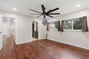 8610 Quail View Dr, Houston, TX 77489 - Photo 11