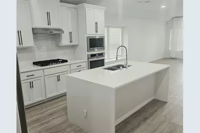 15019 Crown Manor Drive, Houston, TX 77044 - Photo 3