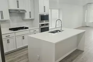 15019 Crown Mnr Dr, Houston, TX 77044 - Photo 3