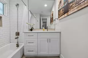 1205 E 26th St, Houston, TX 77009 - Photo 17