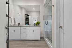 1205 E 26th St, Houston, TX 77009 - Photo 13